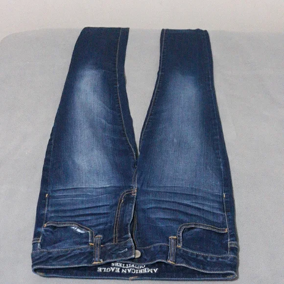 American Eagle Jeans Size 8 - Picture 2 of 3